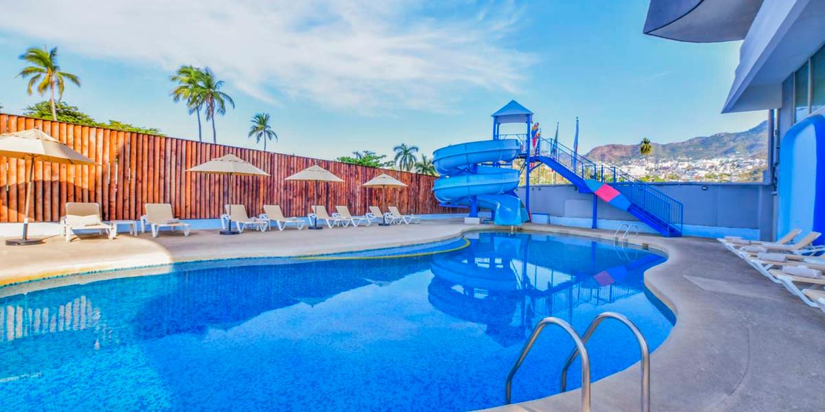Pool with slide Krystal® Beach Acapulco  Pool with slide Krystal® Beach Acapulco
