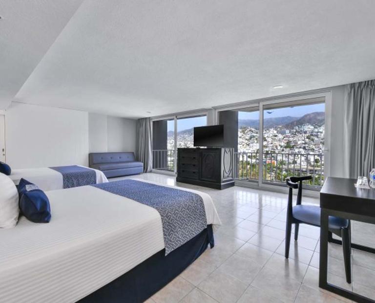 Family Mountain View Krystal® Beach Acapulco Family Mountain View Krystal® Beach Acapulco