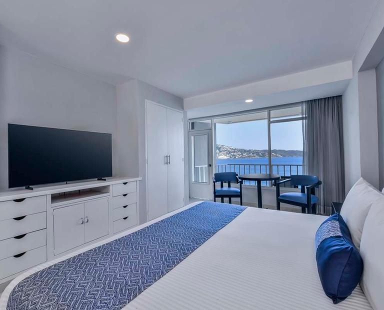 Suite King Ocean view Krystal® Beach Acapulco Suite King Ocean view Krystal® Beach Acapulco